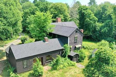 273 Thompson St Middleboro, MA 02346