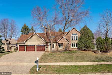15763 Village Woods Drive Eden Prairie, MN 55347