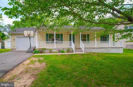 40257 Dockser Dr Mechanicsville, MD 20659