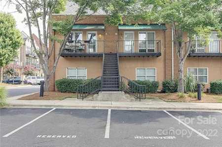 452 S Main St Davidson, NC 28036