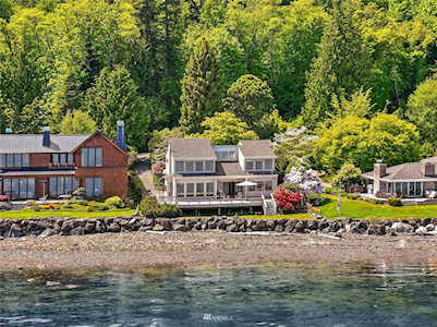 4692 Rockaway Beach Rd NE Bainbridge Island, WA 98110