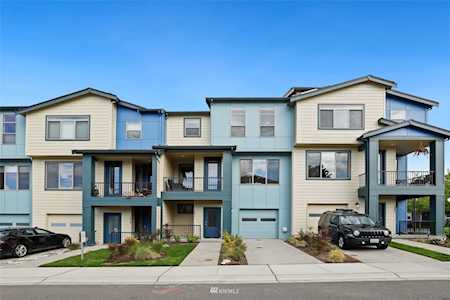 1014 SW 99th Place Seattle, WA 98106
