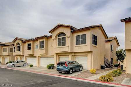 4950 Black Bear Rd #104 Las Vegas, NV 89149