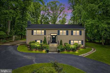10609 Good Spring Ave Great Falls, VA 22066