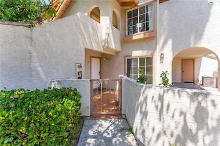24342 Conejo #4 Laguna Hills, CA 92656