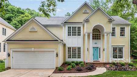 5041 Fairvista Dr Charlotte, NC 28269
