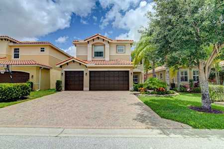 8247 Serena Creek Avenue Boynton Beach, FL 33473