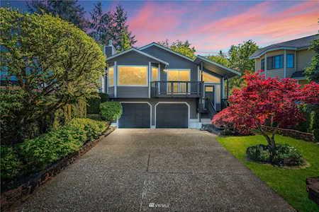 2079 SE 8th Dr Renton, WA 98003