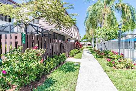2675 NW 99 Avenue #2675 Coral Springs, FL 33065