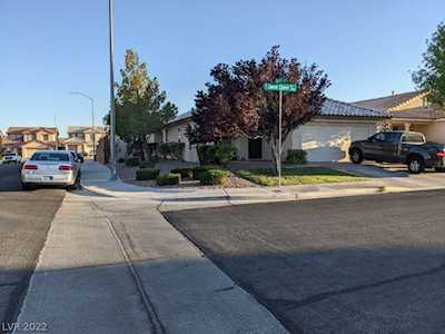 8025 Sweet Clover Ct Las Vegas, NV 89131