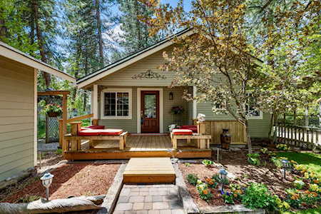60273 Winnebago Ln Bend, OR 97702