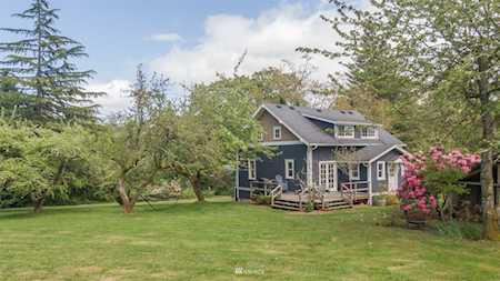 6701 SW Point Robinson Rd Vashon, WA 98070