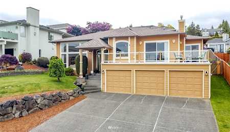 1860 Hillside Dr NE Tacoma, WA 98422