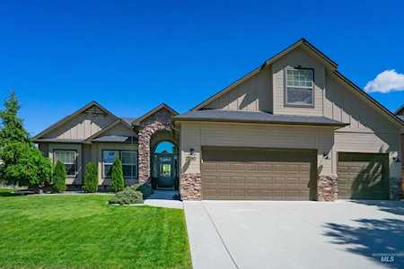 2890 E Shadowview Street Eagle, ID 83616