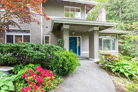 20124 NE 190th Place Woodinville, WA 98077