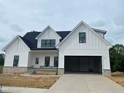 17619 Shakes Creek Dr Fisherville, KY 40023