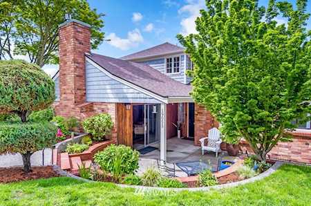19055 11th Ave NW Shoreline, WA 98177
