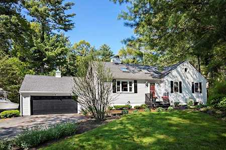 40 Stoney Brook Cir Duxbury, MA 02332
