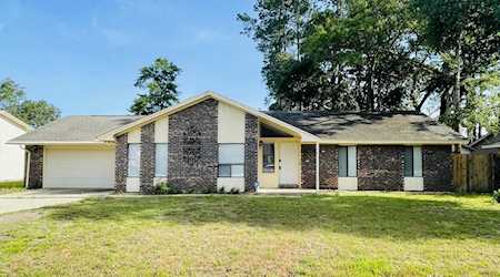 1016 Darlington Oak Drive Niceville, FL 32578