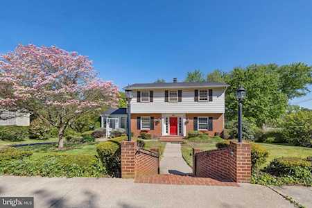 606 Geneva Dr Westminster, MD 21157