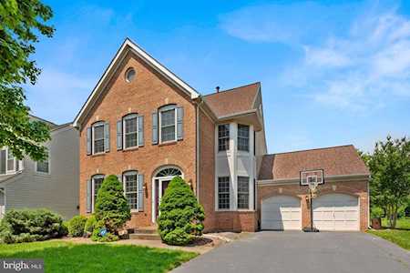 21327 Fultonham Circle Ashburn, VA 20147
