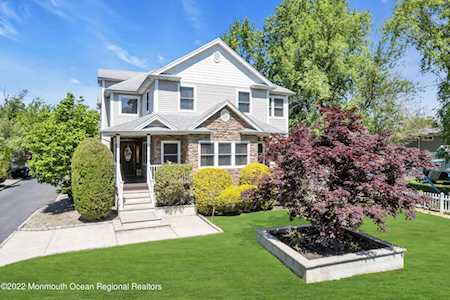 710 Main St Belford, NJ 07718