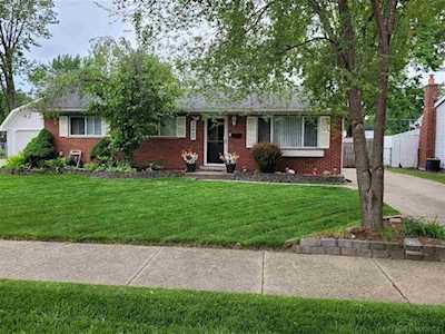 12940 Takoma Sterling Heights, MI 48313