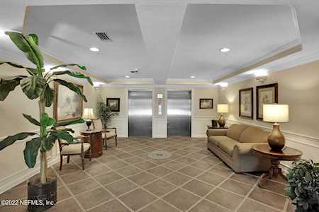 4480 Deerwood Lake Pkwy Jacksonville, FL 32216