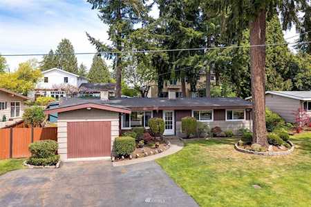 1212 143rd Ave SE Bellevue, WA 98007