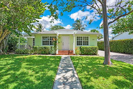 240 Vanderbilt Drive Lake Worth Beach, FL 33460