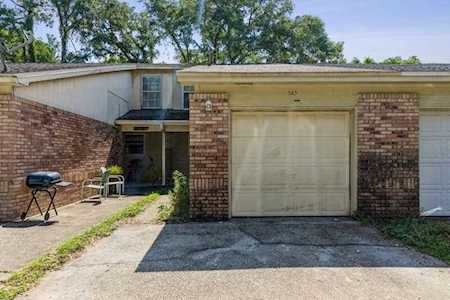 583 Emerald Lane Fort Walton Beach, FL 32547