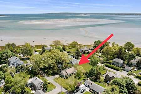 23 Priscilla Lane Duxbury, MA 02332
