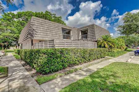 1328 13th Terrace Palm Beach Gardens, FL 33418