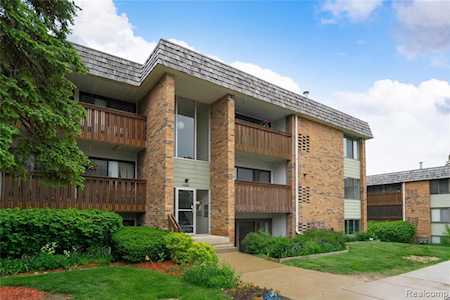 1245 S Maple Rd Apt 105 Ann Arbor, MI 48103