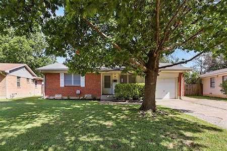 366 N Shore Place Lewisville, TX 75067