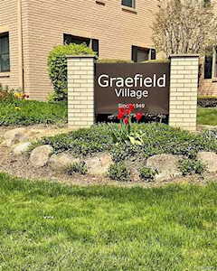 677 N Eton St Birmingham, MI 48009