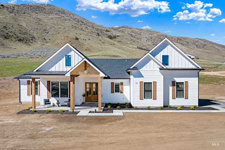 33 Watson Ln. Horseshoe Bend, ID 83629