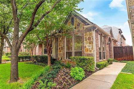 231 Carrington Lane Lewisville, TX 75067