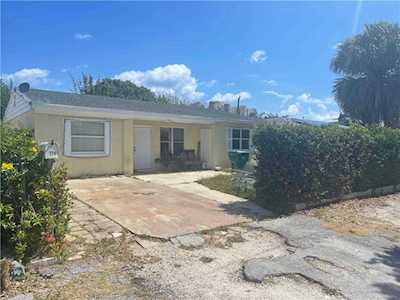 178 E 22nd Ct Riviera Beach, FL 33404