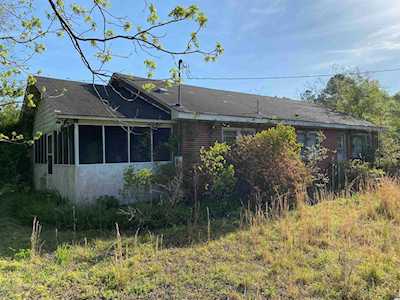 9300 Lake Swamp Rd. Nichols, SC 29581