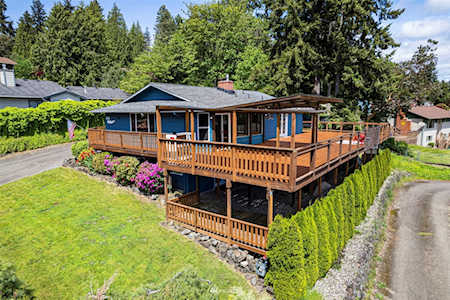 7038 Navajo Trl NE Bremerton, WA 98311