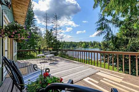27412 SE Green River Gorge Rd Black Diamond, WA 98010