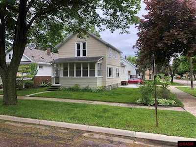 1730 N 4th St Mankato, MN 56001