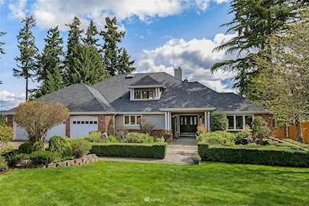 3332 217th Place NE Sammamish, WA 98074