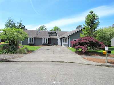 8 Woodthrush St Longview, WA 98632