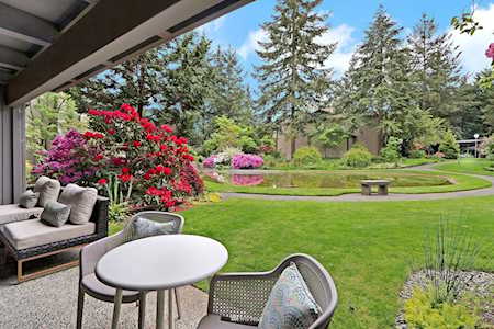 1625 NE 143rd St #J-2 Seattle, WA 98125
