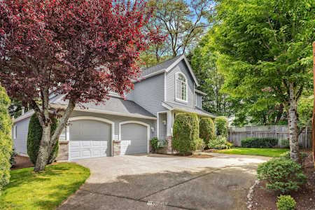11220 SE 64th St Bellevue, WA 98006