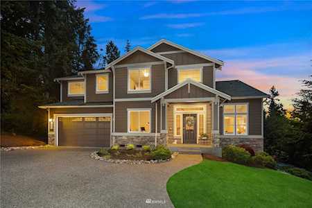 20911 NE 15th St Sammamish, WA 98074