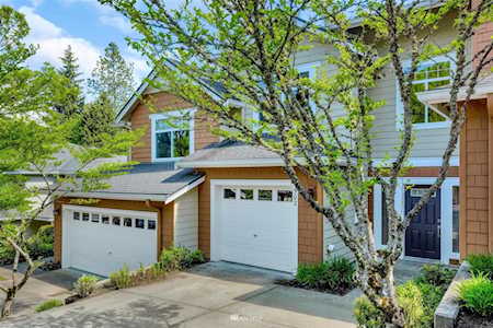 5535 Lakemont Blvd SE #502 Bellevue, WA 98006