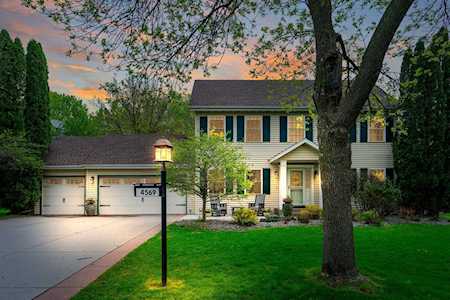 4569 Helmo Avenue N Oakdale, MN 55128